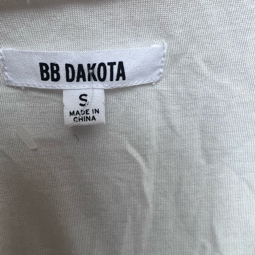 BB Dakota Cream Textured Sleeveless Dress - Picture 3 of 3